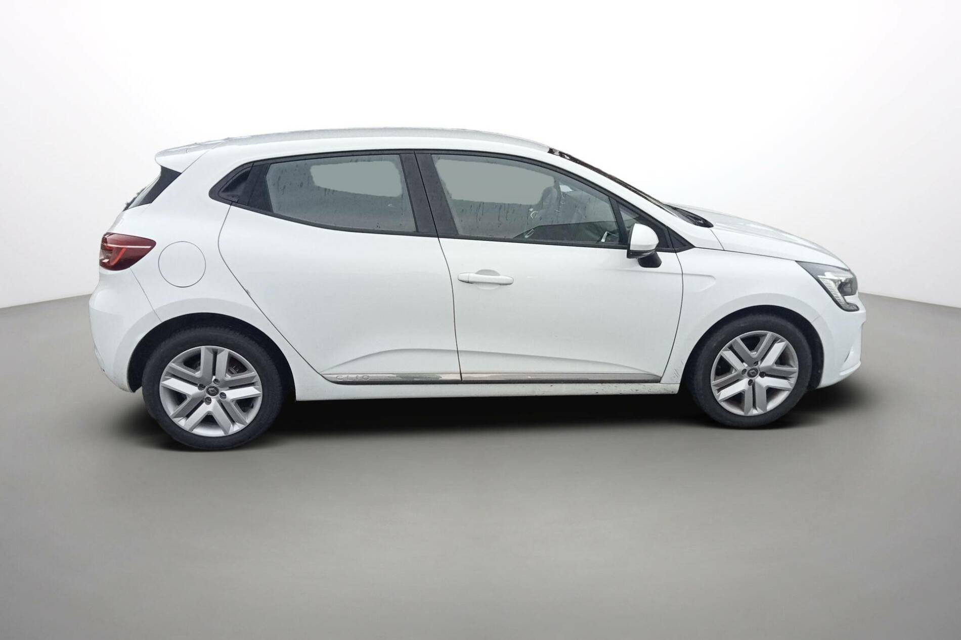 Vente en ligne Renault Clio 5 Clio Blue dCi 100 - 21N au prix de 14 990 €