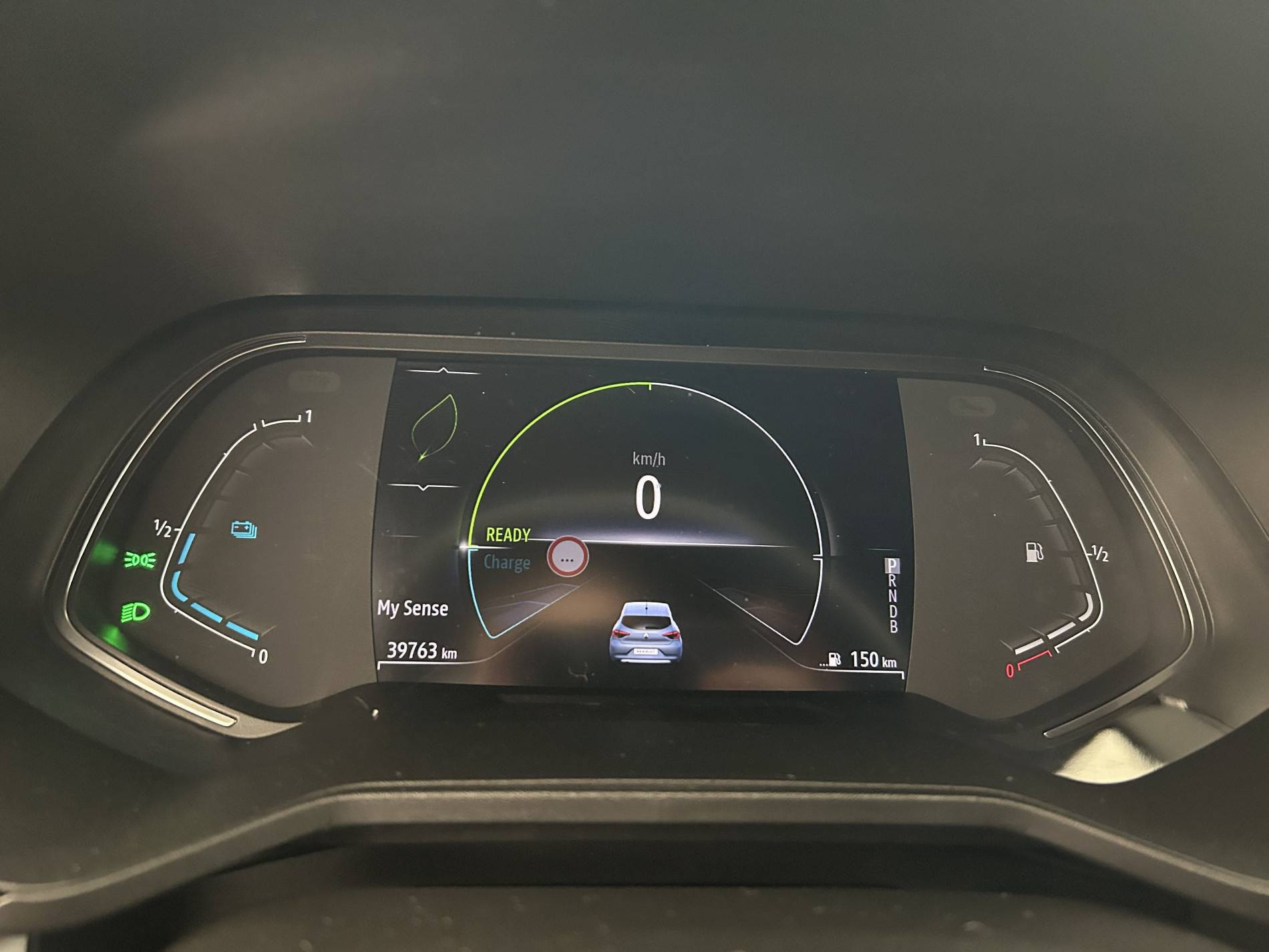 Vente en ligne Renault Clio 5 Clio E-Tech 140 - 21N au prix de 17 690 €