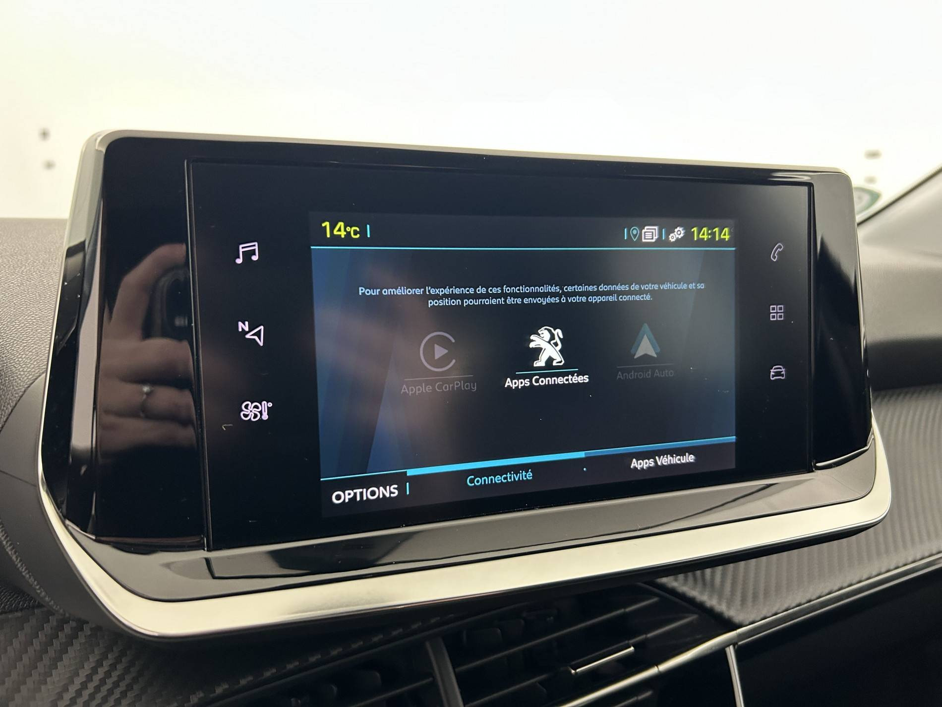 Vente en ligne Peugeot E-208  50 kWh 136ch au prix de 14 990 €