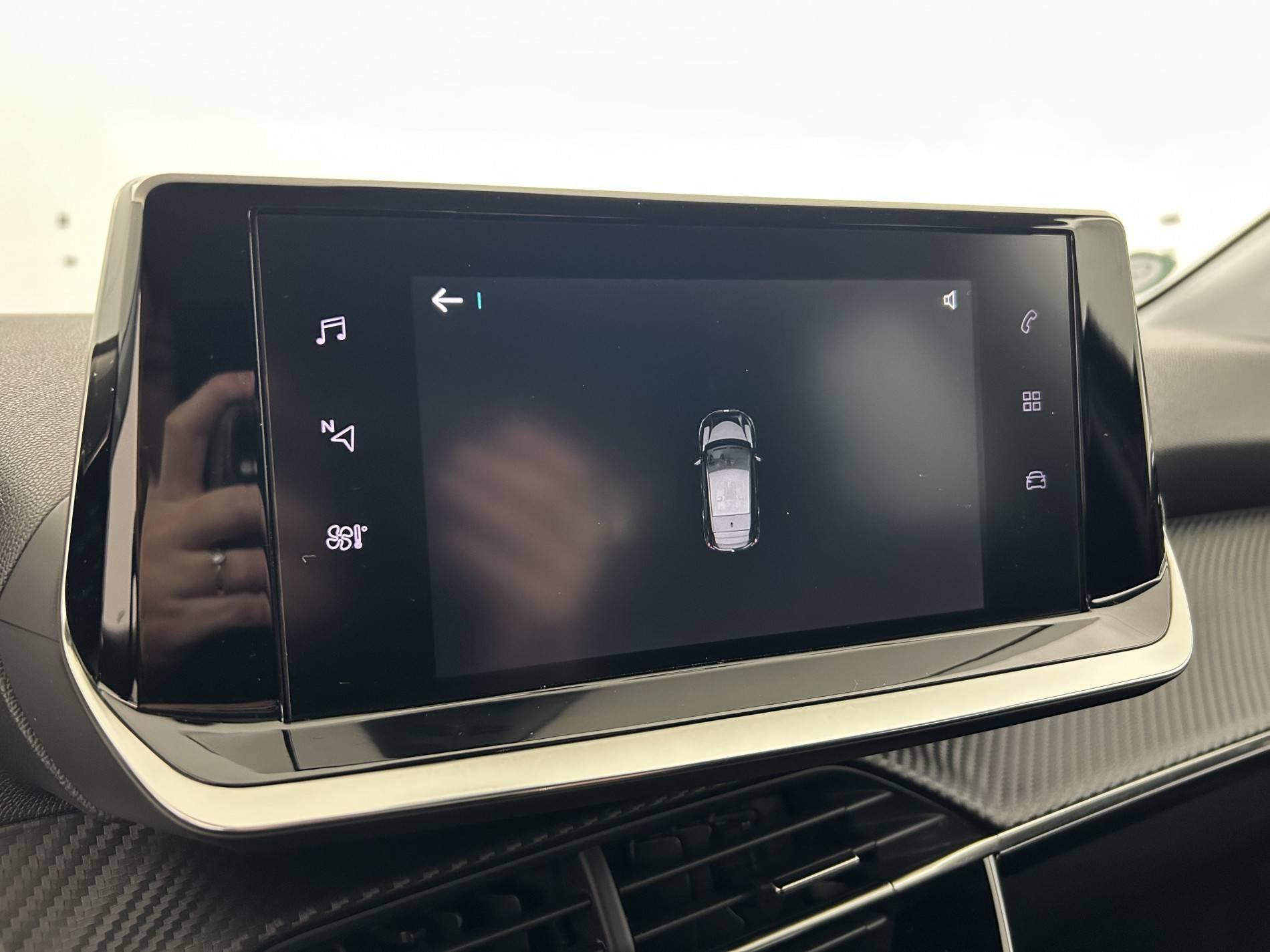 Vente en ligne Peugeot E-208  50 kWh 136ch au prix de 14 990 €