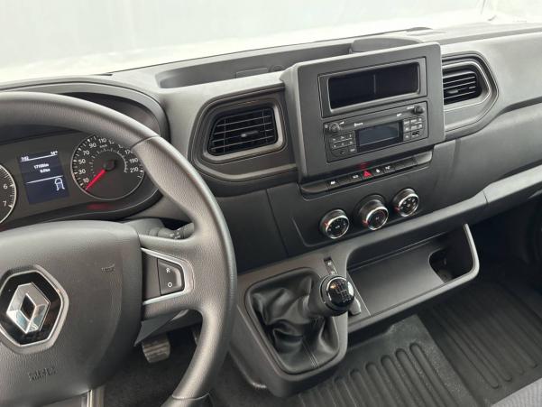 Vente en ligne Renault Master Fourgon MASTER FGN TRAC F3500 L2H2 BLUE DCI 135 au prix de 22 990 €