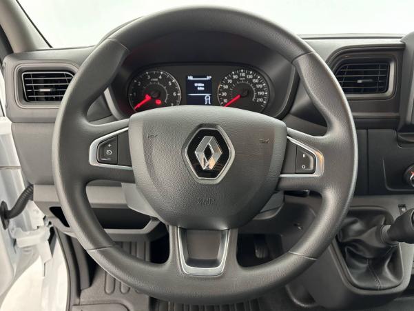 Vente en ligne Renault Master Fourgon MASTER FGN TRAC F3500 L2H2 BLUE DCI 135 au prix de 22 990 €