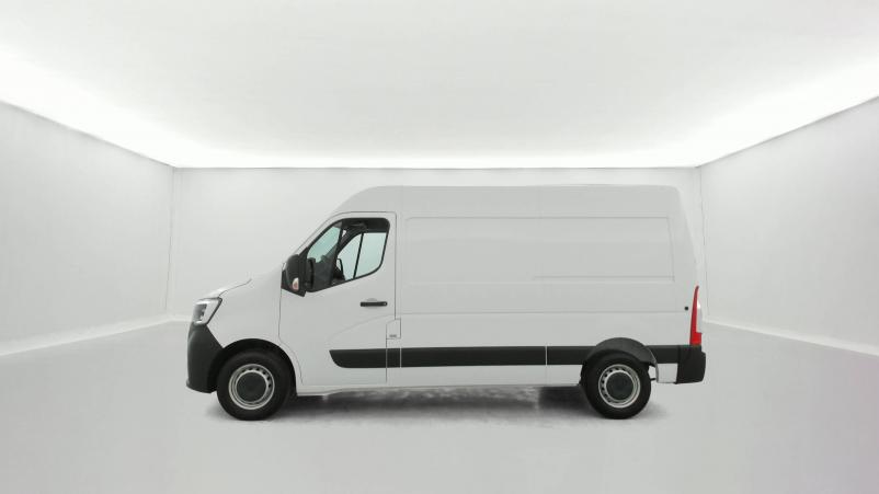 Vente en ligne Renault Master Fourgon MASTER FGN TRAC F3500 L2H2 BLUE DCI 135 au prix de 22 990 €