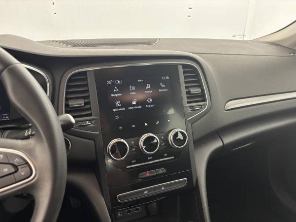 Vente en ligne Renault Megane 4 Mégane IV Berline Blue dCi 115 - 20 au prix de 15 990 €