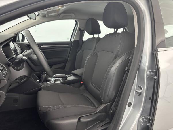 Vente en ligne Renault Megane 4 Mégane IV Berline Blue dCi 115 - 20 au prix de 15 990 €
