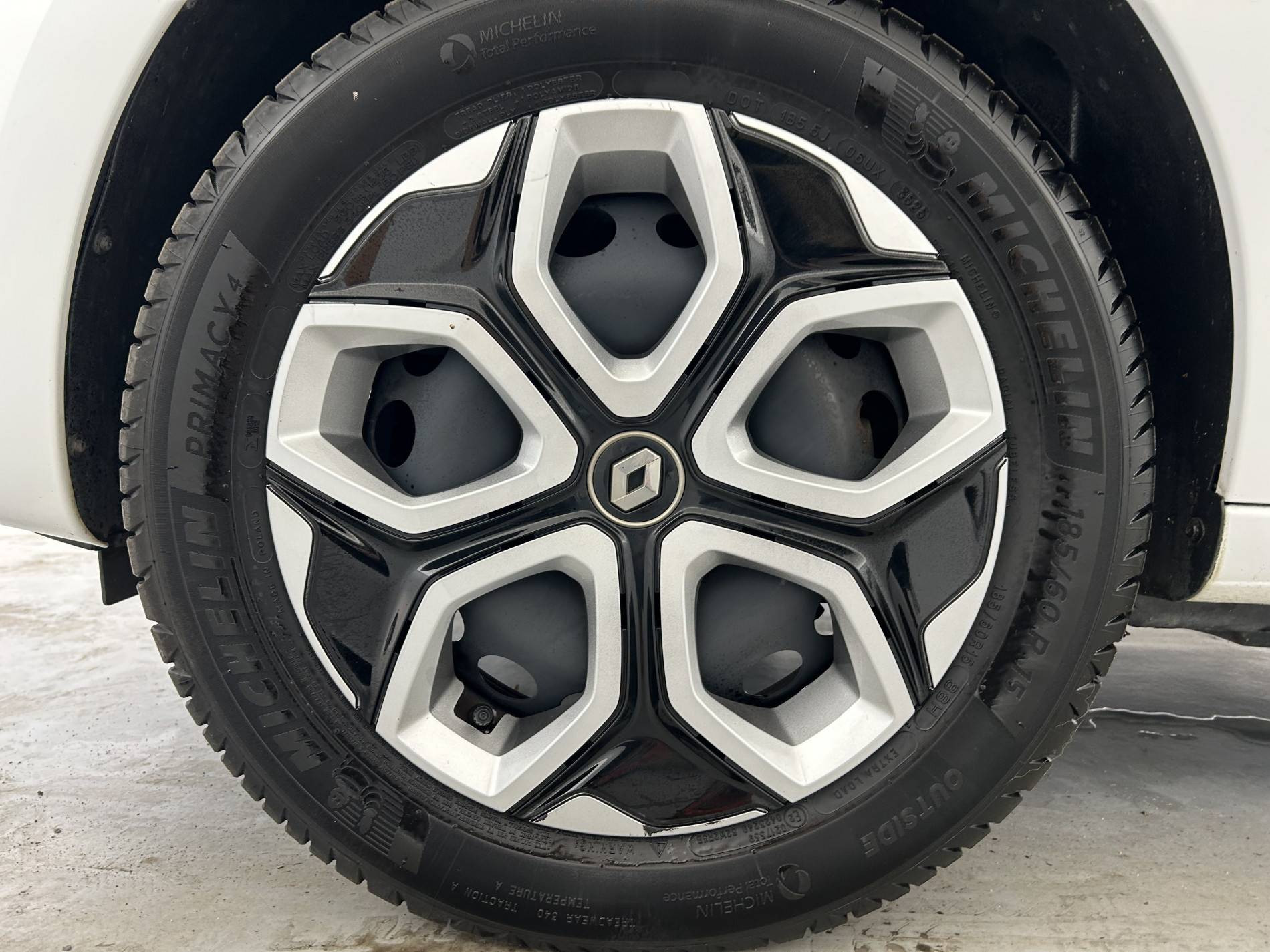 Vente en ligne Renault Twingo Electrique Twingo III E-Tech au prix de 10 990 €