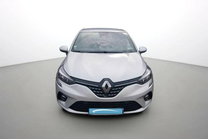 Vente en ligne Renault Clio 5 Clio E-Tech 140 - 21N au prix de 18 490 €