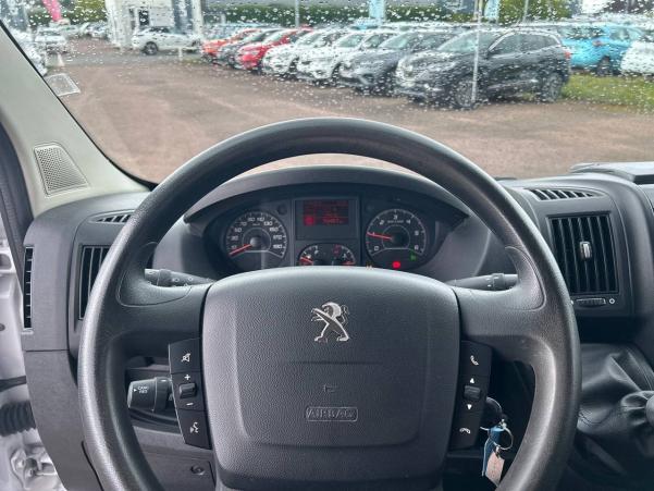 Vente en ligne Peugeot Boxer Fourgon BOXER TOLE 435 L4H2 BLUEHDI 165 S&S au prix de 22 990 €