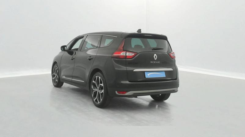 Vente en ligne Renault Grand Scenic 4 Grand Scenic TCe 140 FAP EDC - 21 au prix de 22 590 €