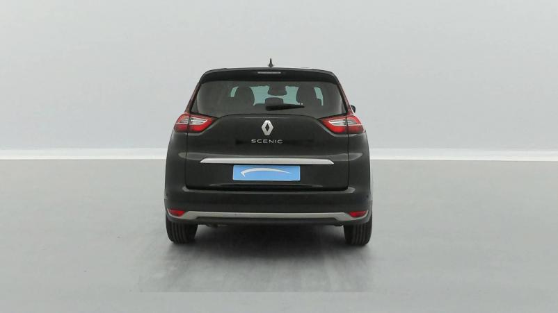 Vente en ligne Renault Grand Scenic 4 Grand Scenic TCe 140 FAP EDC - 21 au prix de 22 590 €