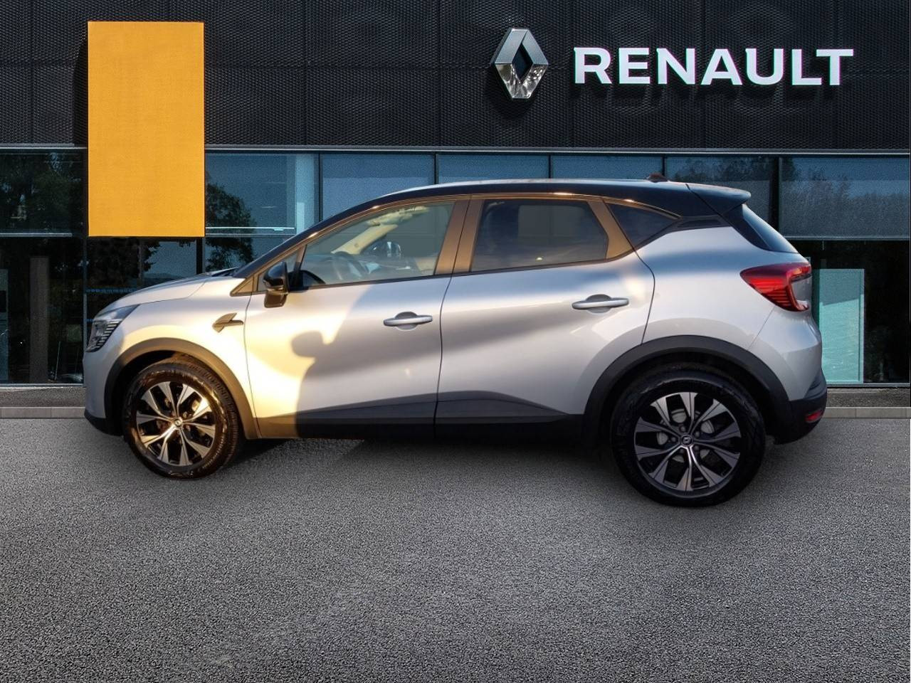 Vente en ligne Renault Captur  TCe 90 au prix de 16 990 €