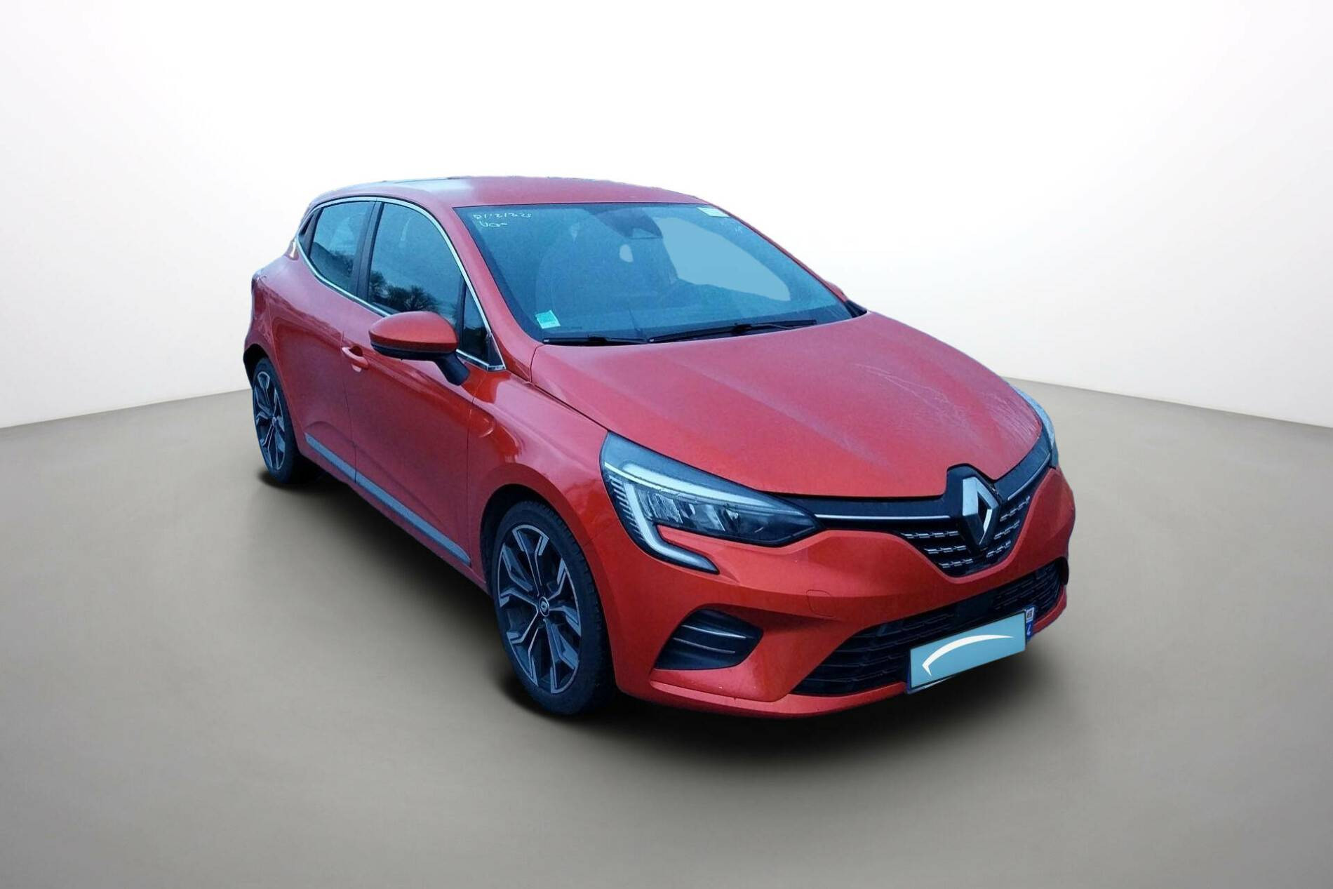 Vente en ligne Renault Clio 5 Clio TCe 90 - 21N au prix de 13 490 €