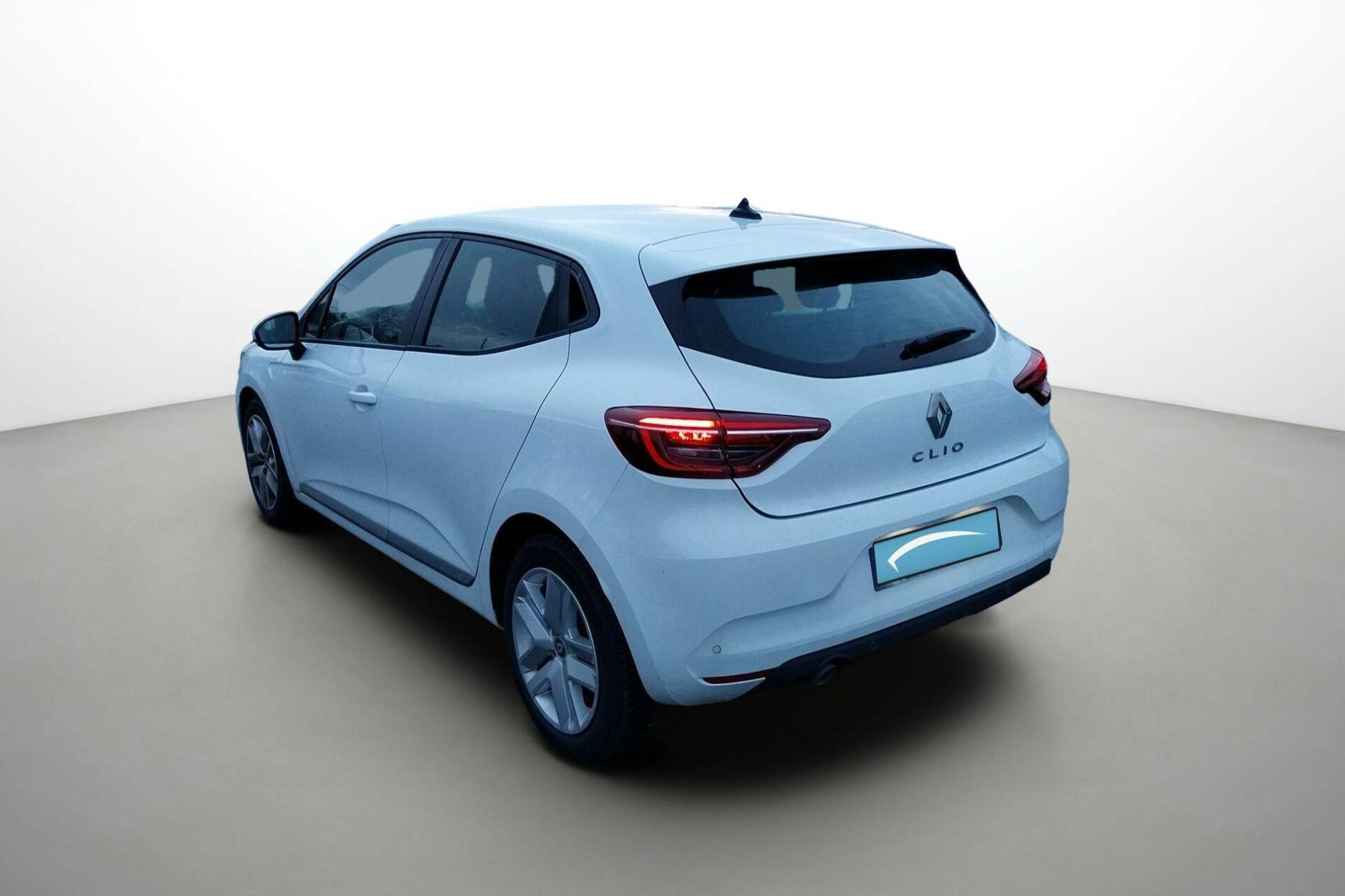 Vente en ligne Renault Clio 5 Clio TCe 90 - 21N au prix de 12 990 €