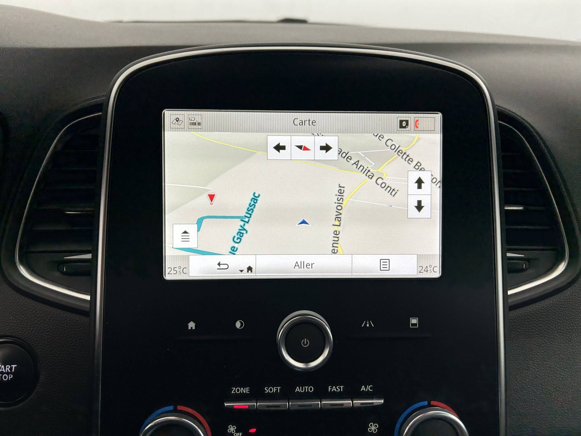 Vente en ligne Renault Scenic 4 Scenic Blue dCi 120 EDC au prix de 17 490 €