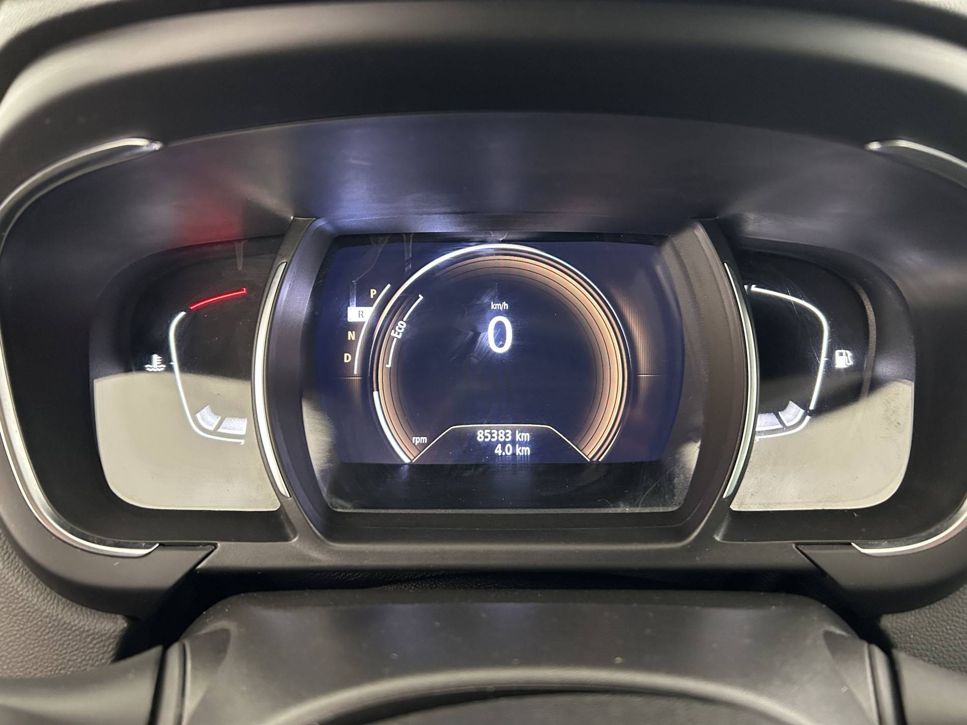 Vente en ligne Renault Scenic 4 Scenic Blue dCi 120 EDC au prix de 17 490 €