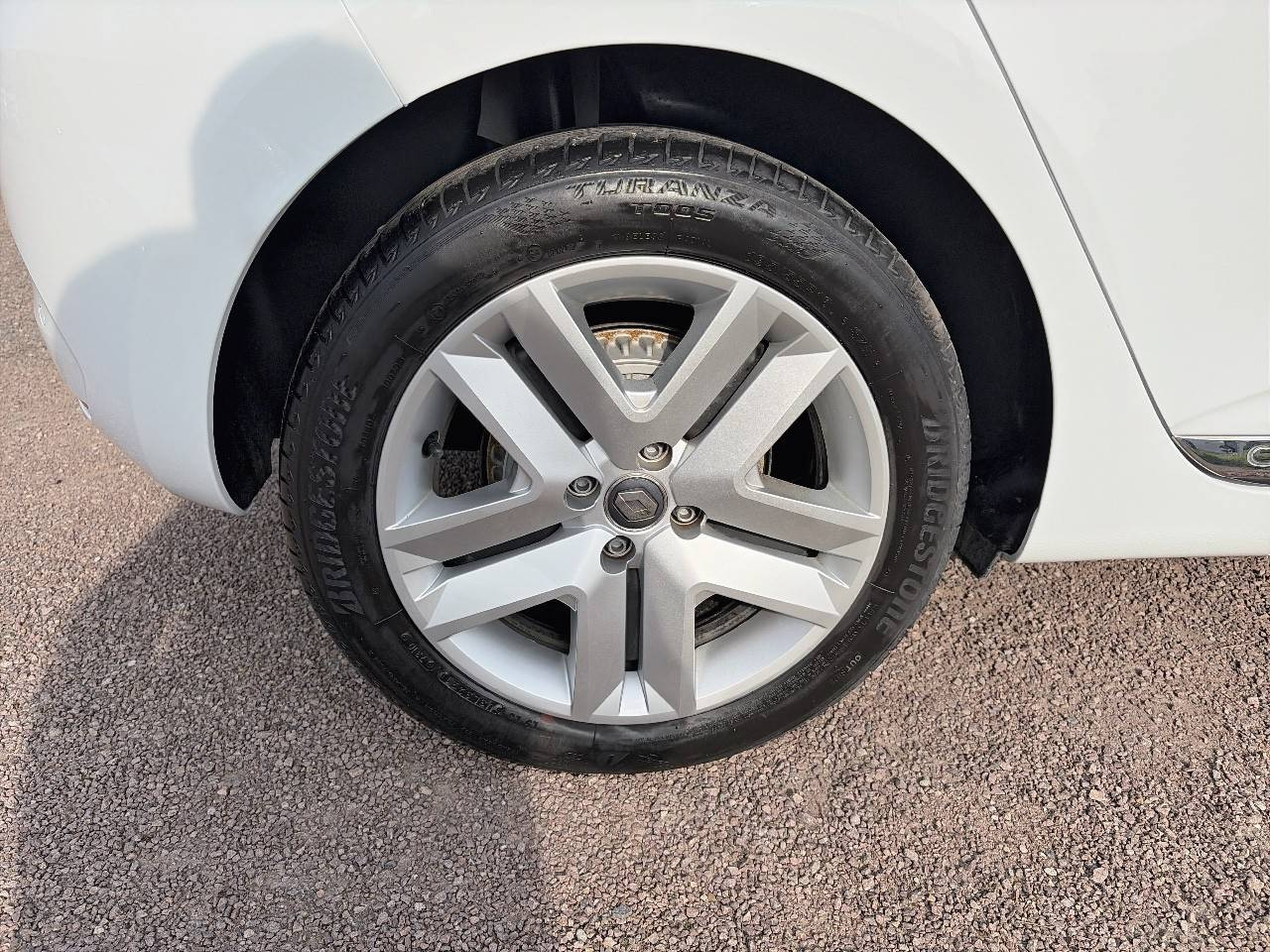 Vente en ligne Renault Clio 5 Clio Blue dCi 100 - 21N au prix de 14 990 €