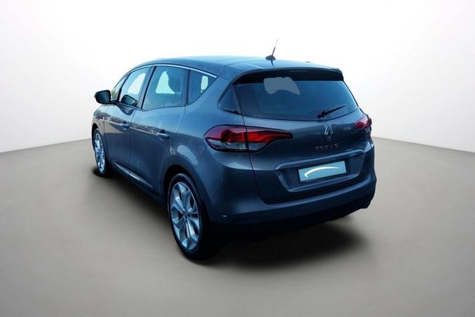 Vente en ligne Renault Scenic 4 Scenic TCe 140 FAP EDC au prix de 16 590 €