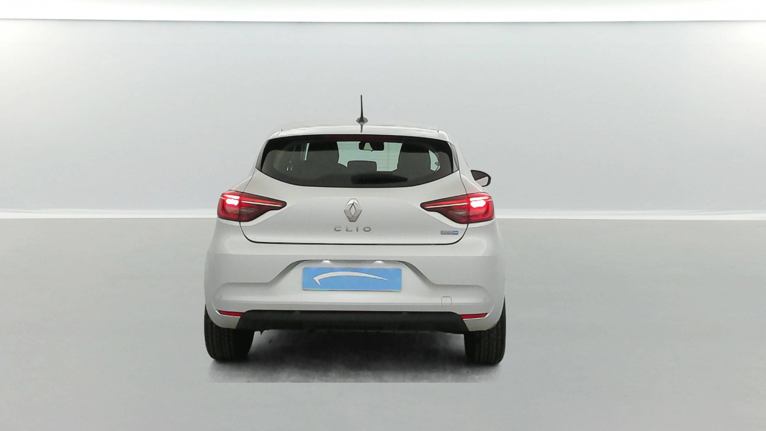 Vente en ligne Renault Clio 5 Clio E-Tech 140 - 21N au prix de 15 990 €
