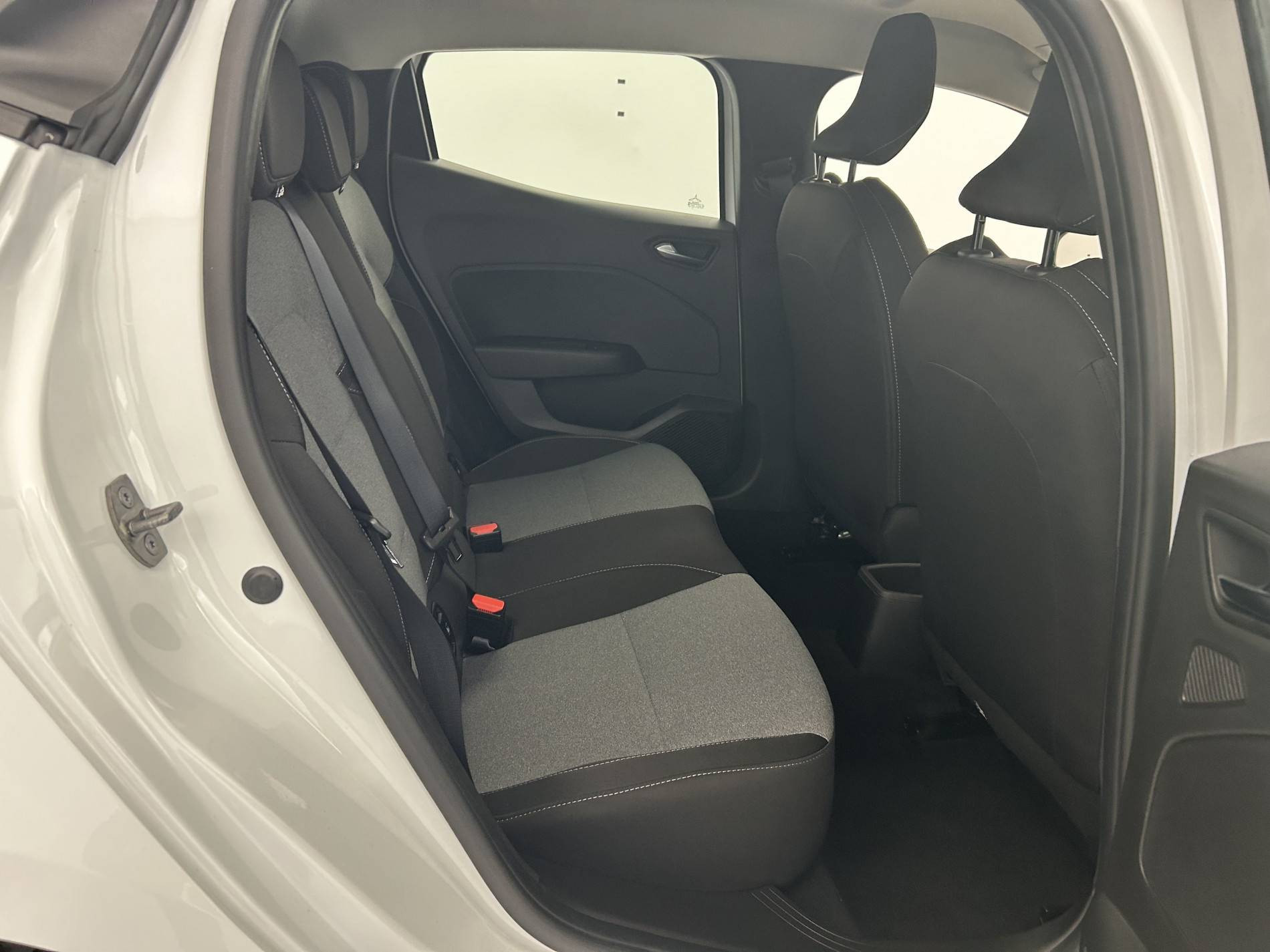 Vente en ligne Renault Clio 5 Clio TCe 90 ch GSR2 au prix de 14 990 €