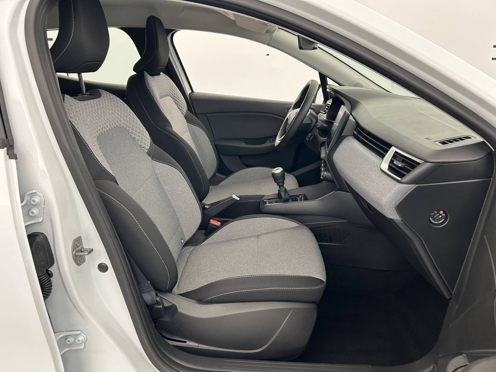 Vente en ligne Renault Clio 5 Clio TCe 90 ch GSR2 au prix de 14 990 €