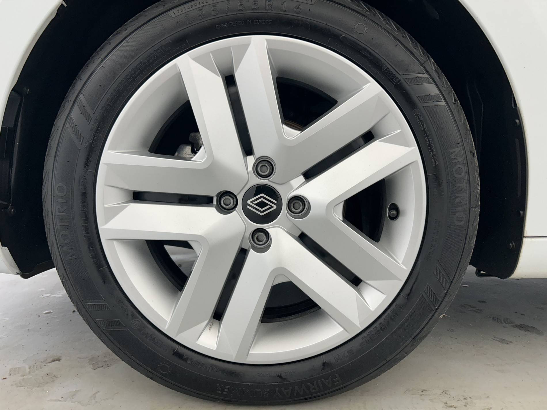 Vente en ligne Renault Clio 5 Clio TCe 90 ch GSR2 au prix de 14 990 €