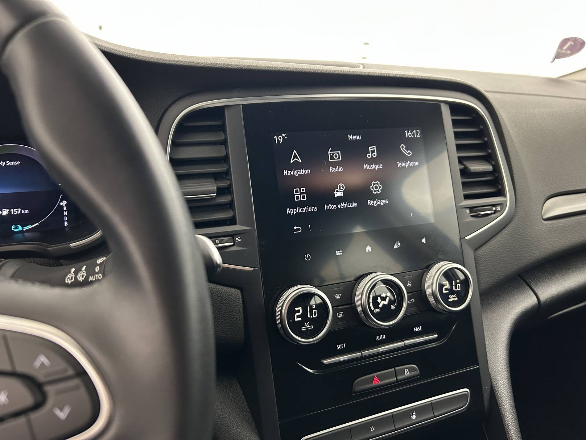 Vente en ligne Renault Megane 4 Estate Mégane IV Estate E-TECH Plug-In Hybride 160 au prix de 16 290 €