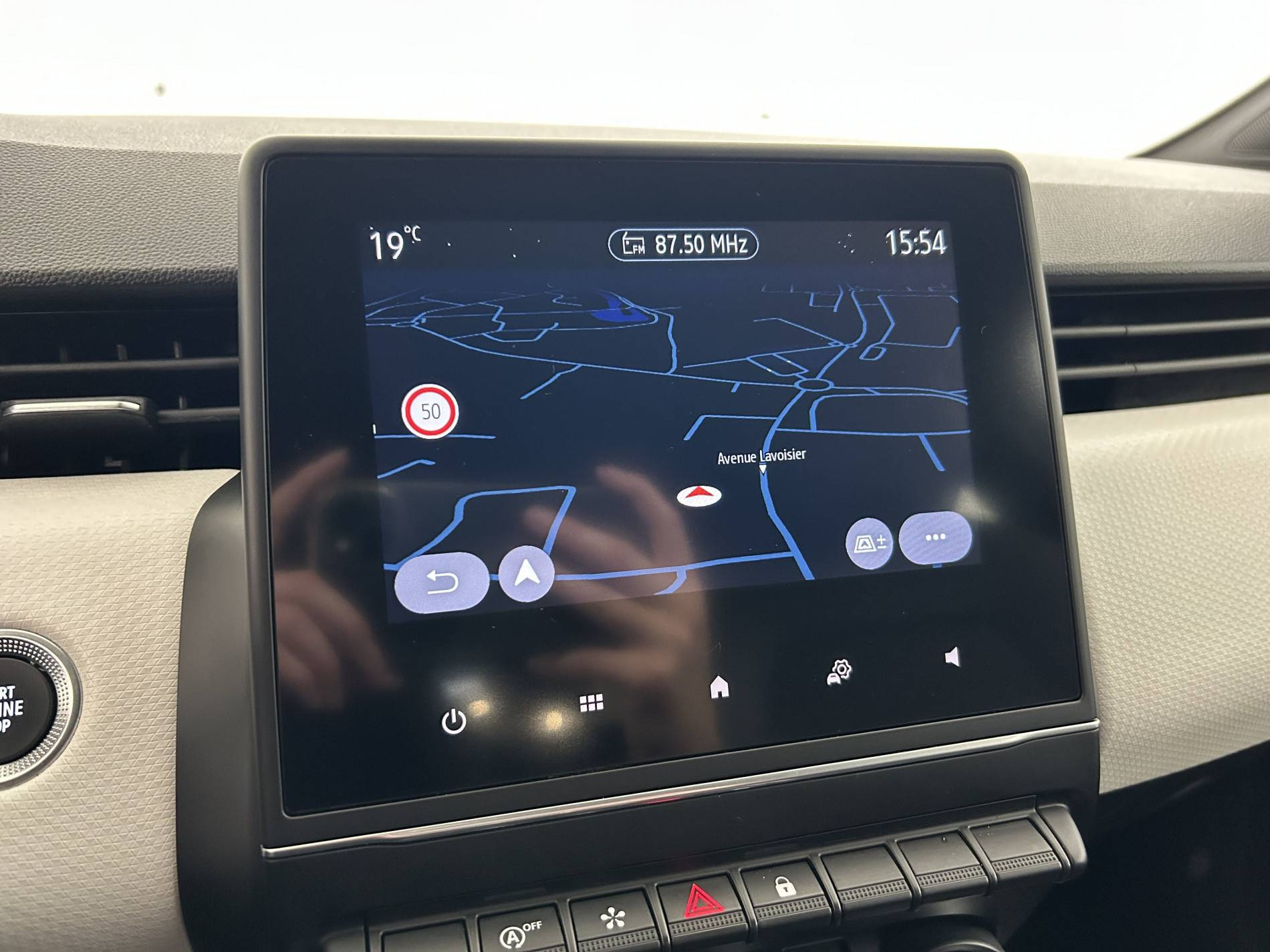 Vente en ligne Renault Clio 5 Clio TCe 90 - 21N au prix de 16 990 €