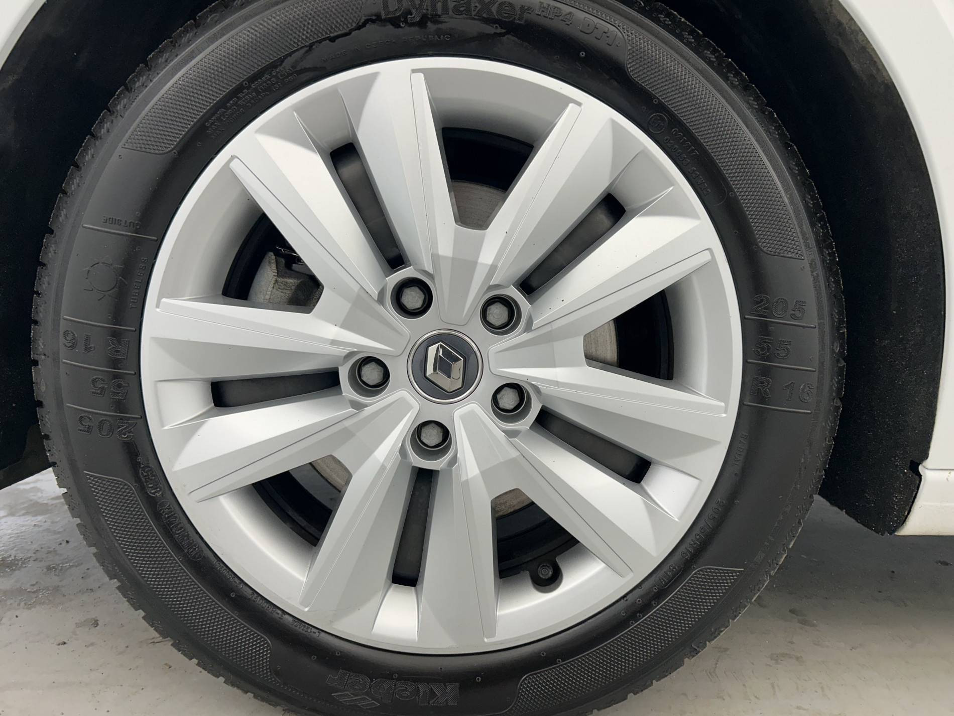 Vente en ligne Renault Megane 4 Estate Mégane IV Estate E-TECH Plug-In Hybride 160 au prix de 16 290 €