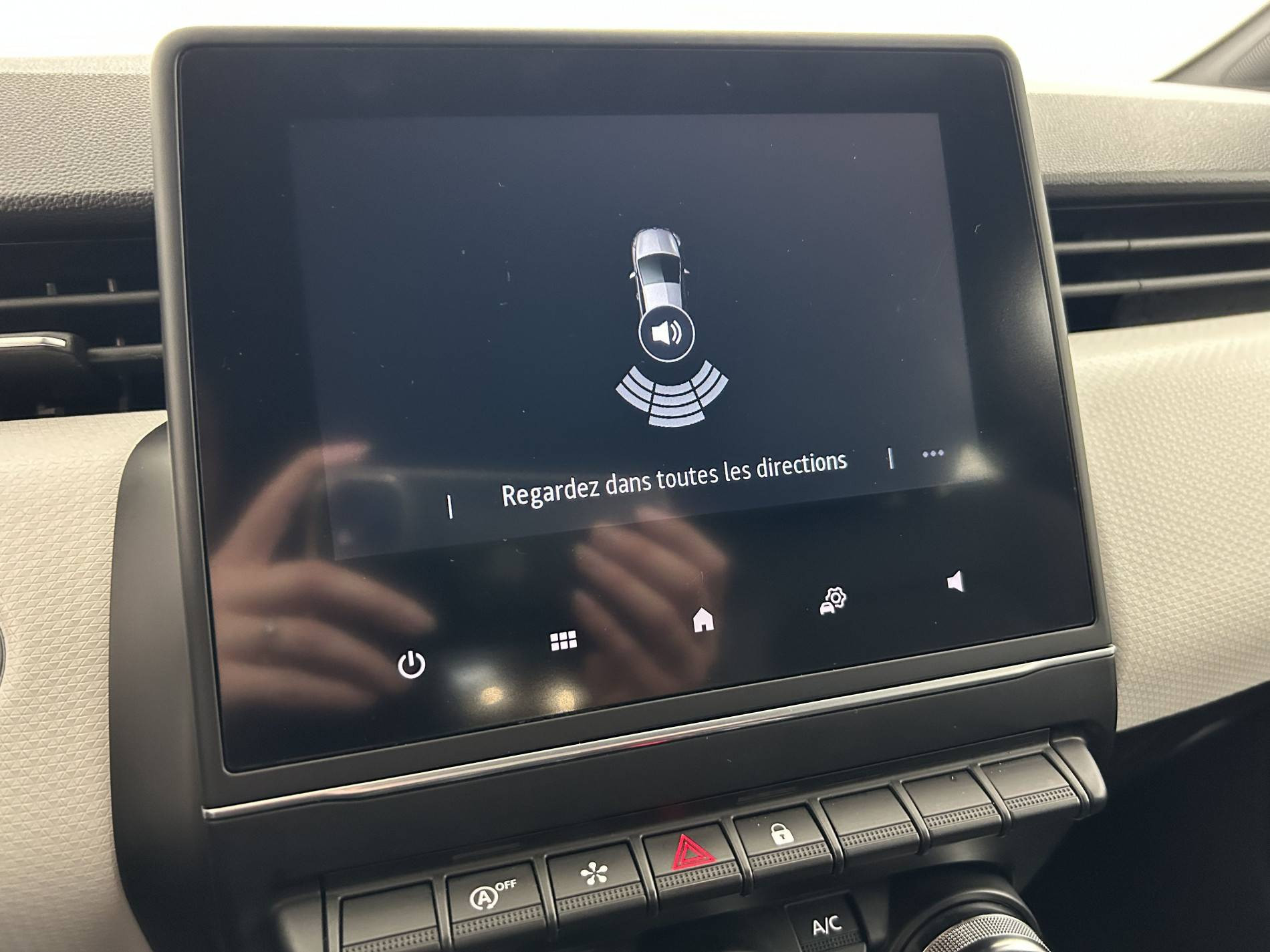 Vente en ligne Renault Clio 5 Clio TCe 90 - 21N au prix de 16 990 €