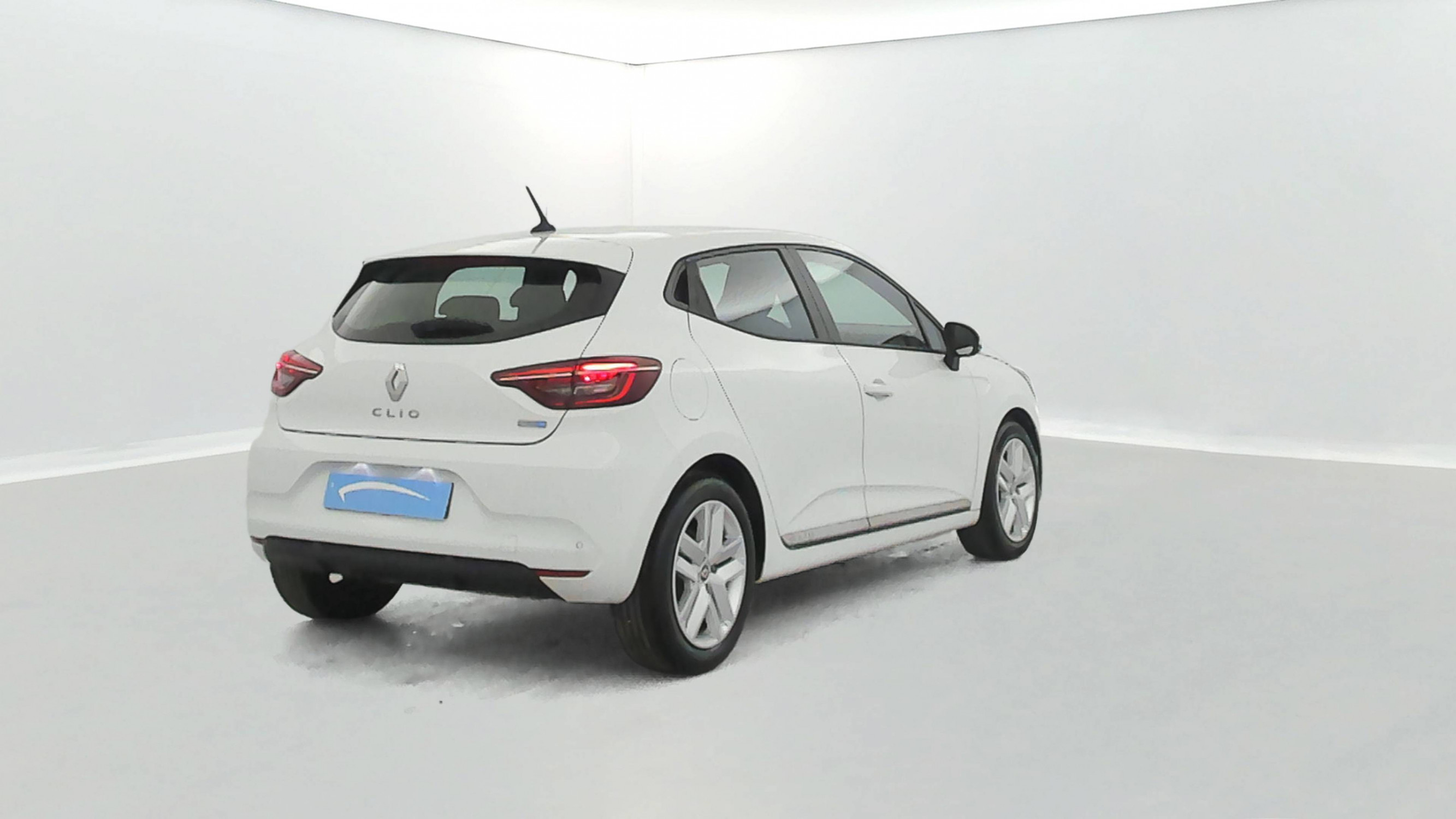 Vente en ligne Renault Clio 5 Clio E-Tech 140 - 21N au prix de 16 990 €