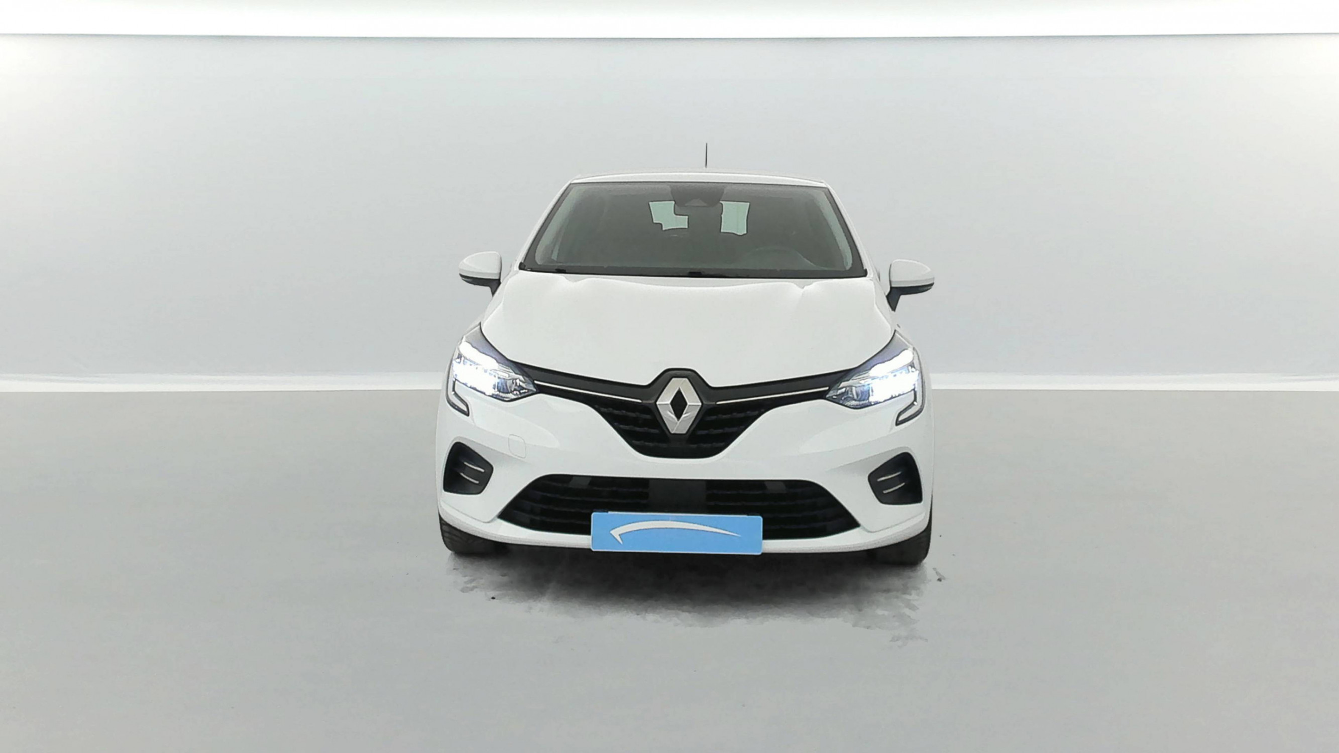 Vente en ligne Renault Clio 5 Clio E-Tech 140 - 21N au prix de 16 990 €