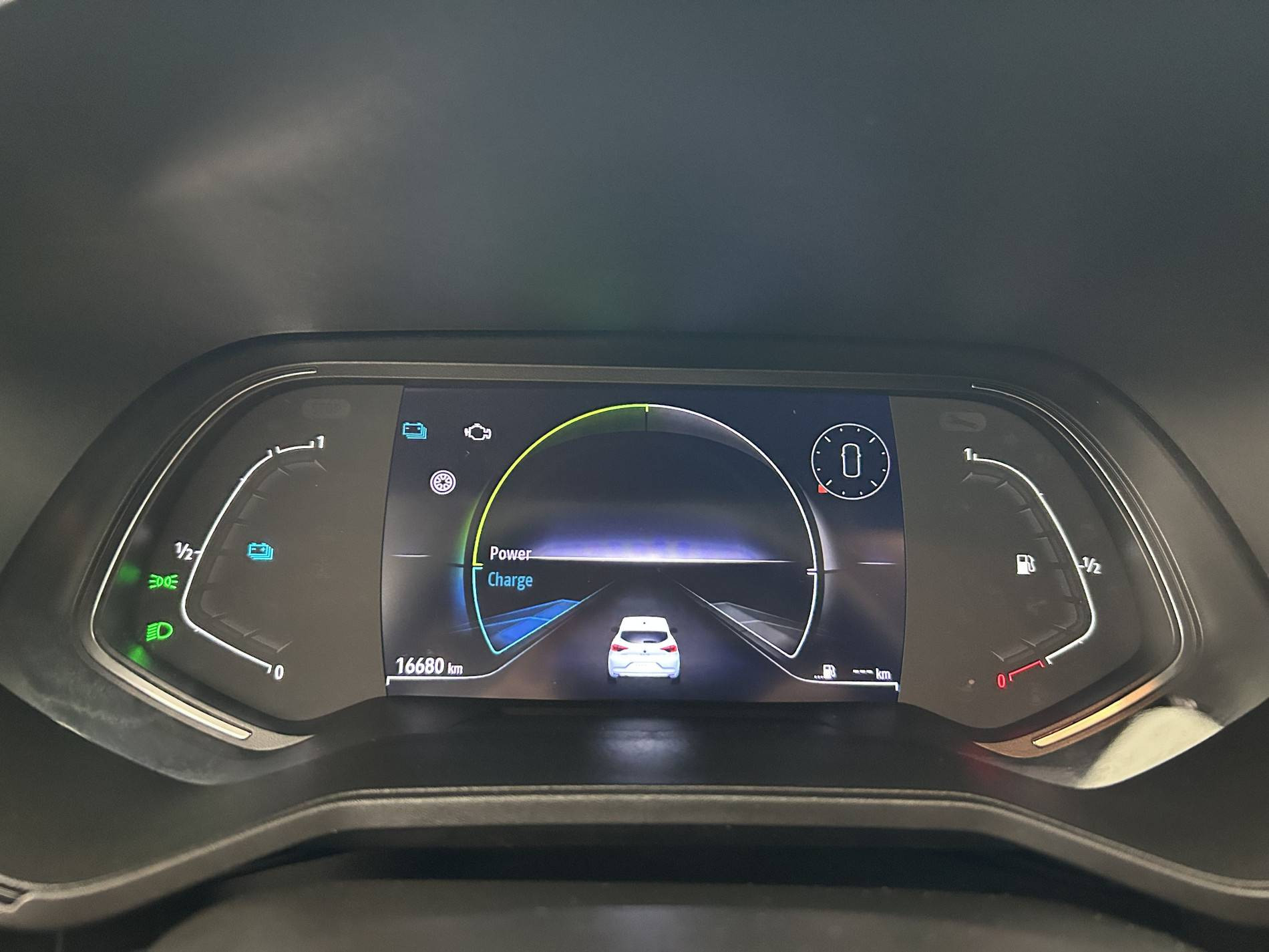 Vente en ligne Renault Clio 5 Clio E-Tech 140 - 21N au prix de 16 990 €