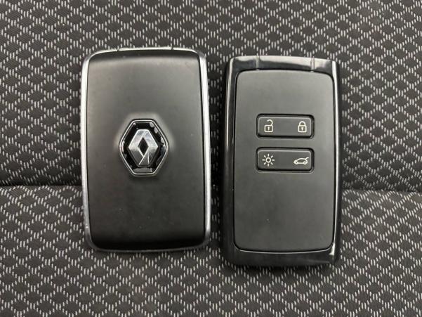 Vente en ligne Renault Arkana  mild hybrid 140 EDC FAP - 22 au prix de 21 590 €
