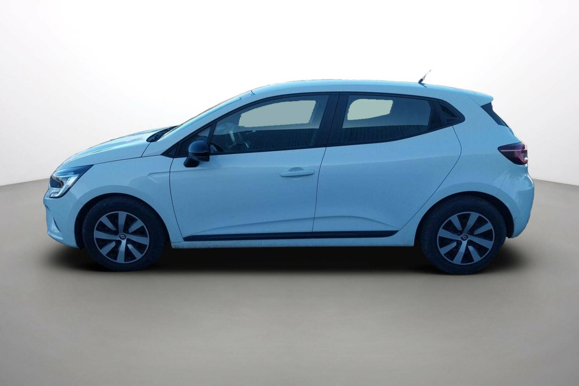 Vente en ligne Renault Clio 5 Clio TCe 90 au prix de 14 790 €