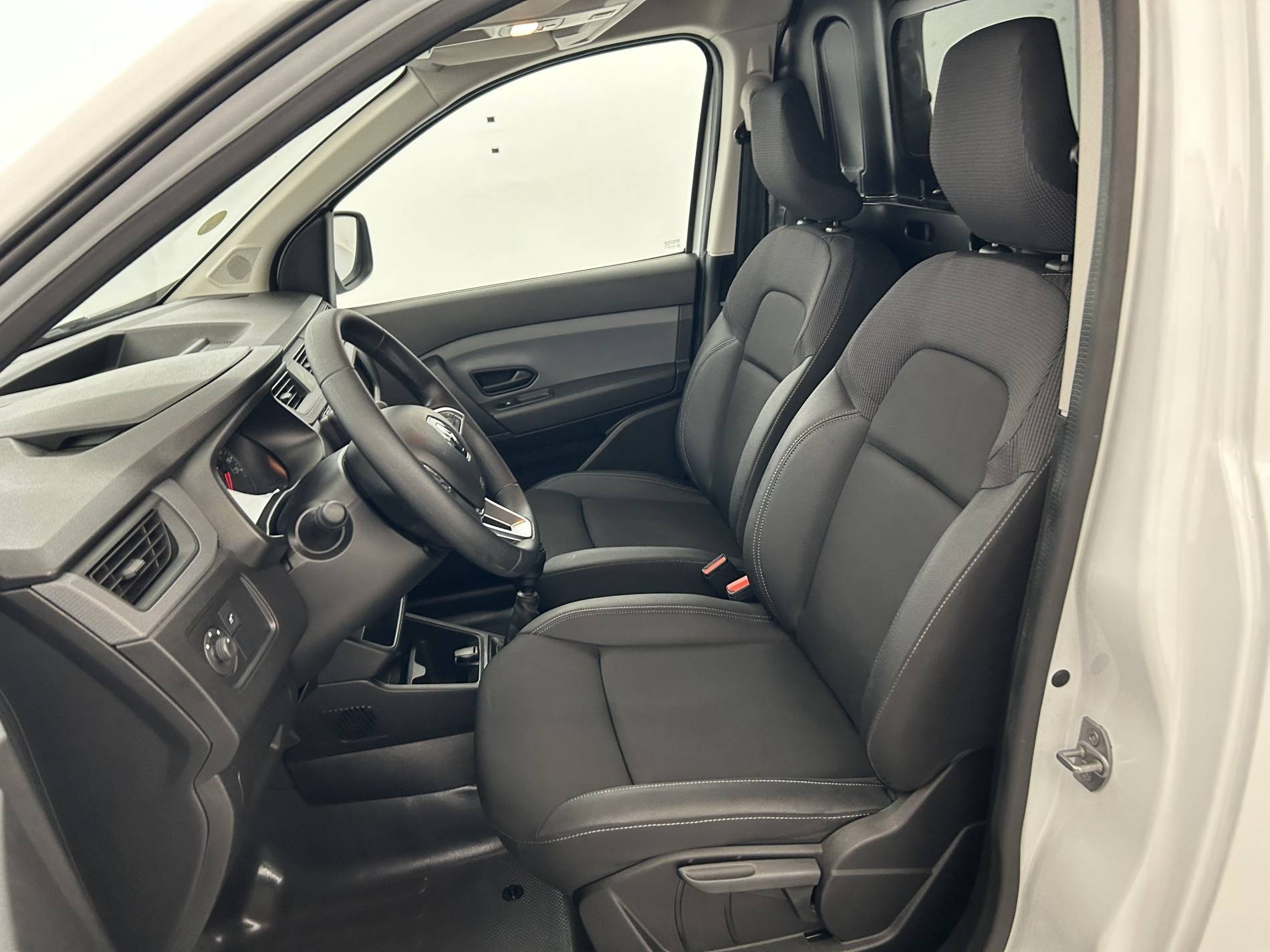 Vente en ligne Renault Express Van  BLUE DCI 95 - 22 au prix de 17 590 €