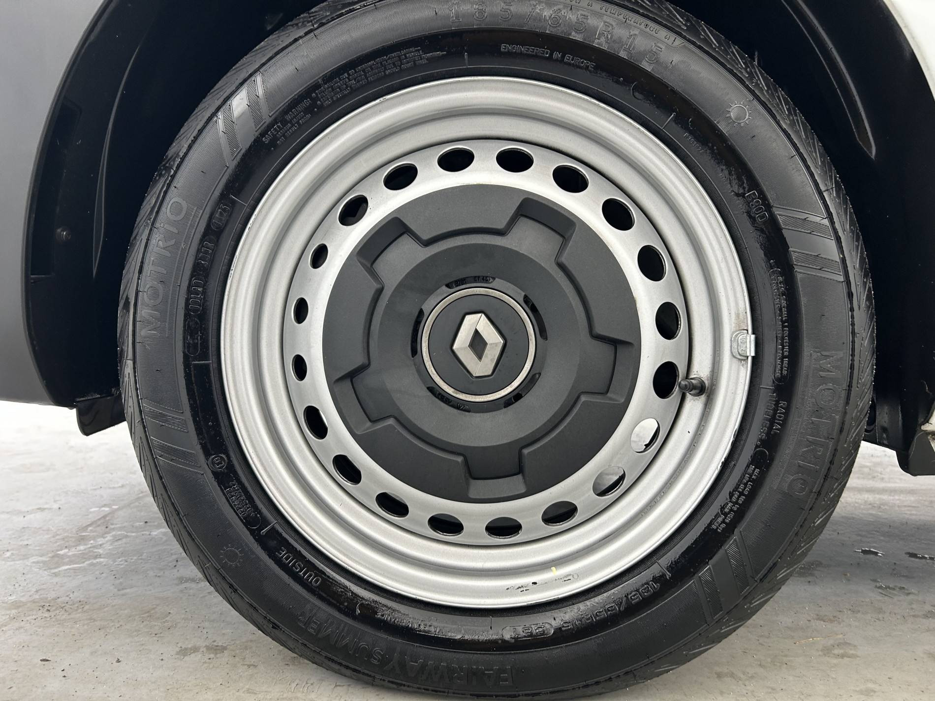 Vente en ligne Renault Express Van  BLUE DCI 95 - 22 au prix de 17 590 €