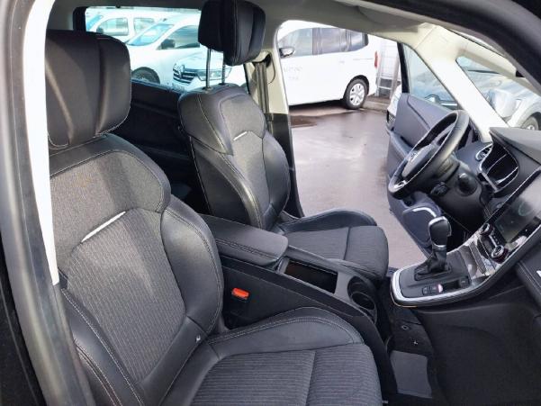 Vente en ligne Renault Grand Scenic 4 Grand Scenic TCe 140 EDC au prix de 25 490 €