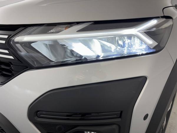 Vente en ligne Dacia Jogger  TCe 110 7 places au prix de 21 990 €