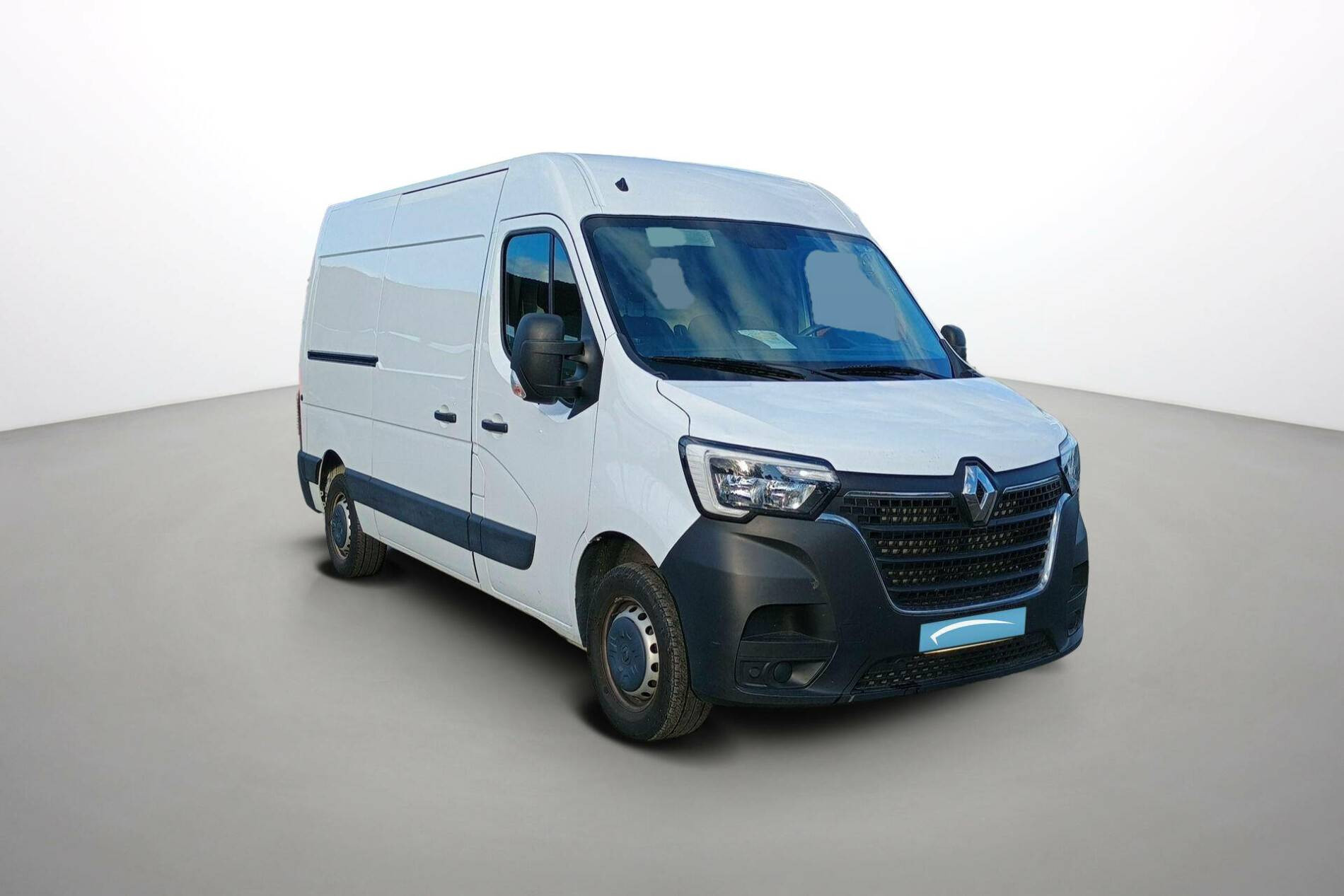 Vente en ligne Renault Master Fourgon MASTER FGN TRAC F3500 L2H2 BLUE DCI 135 au prix de 25 490 €