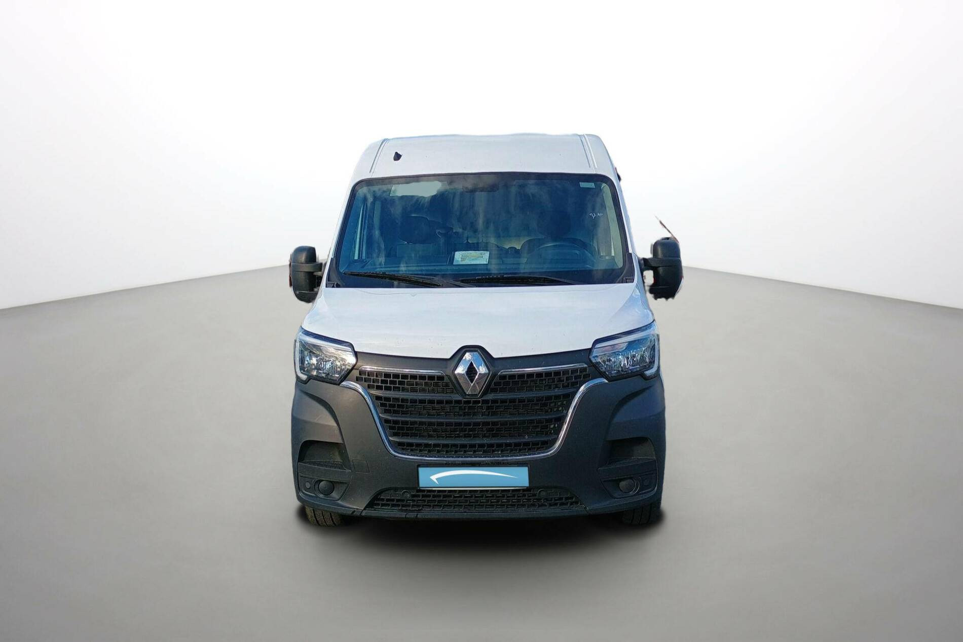 Vente en ligne Renault Master Fourgon MASTER FGN TRAC F3500 L2H2 BLUE DCI 135 au prix de 25 490 €