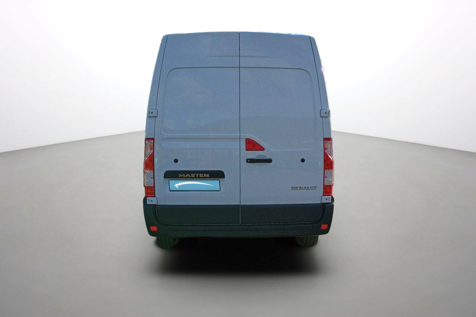 Vente en ligne Renault Master Fourgon MASTER FGN TRAC F3500 L2H2 BLUE DCI 135 au prix de 25 490 €