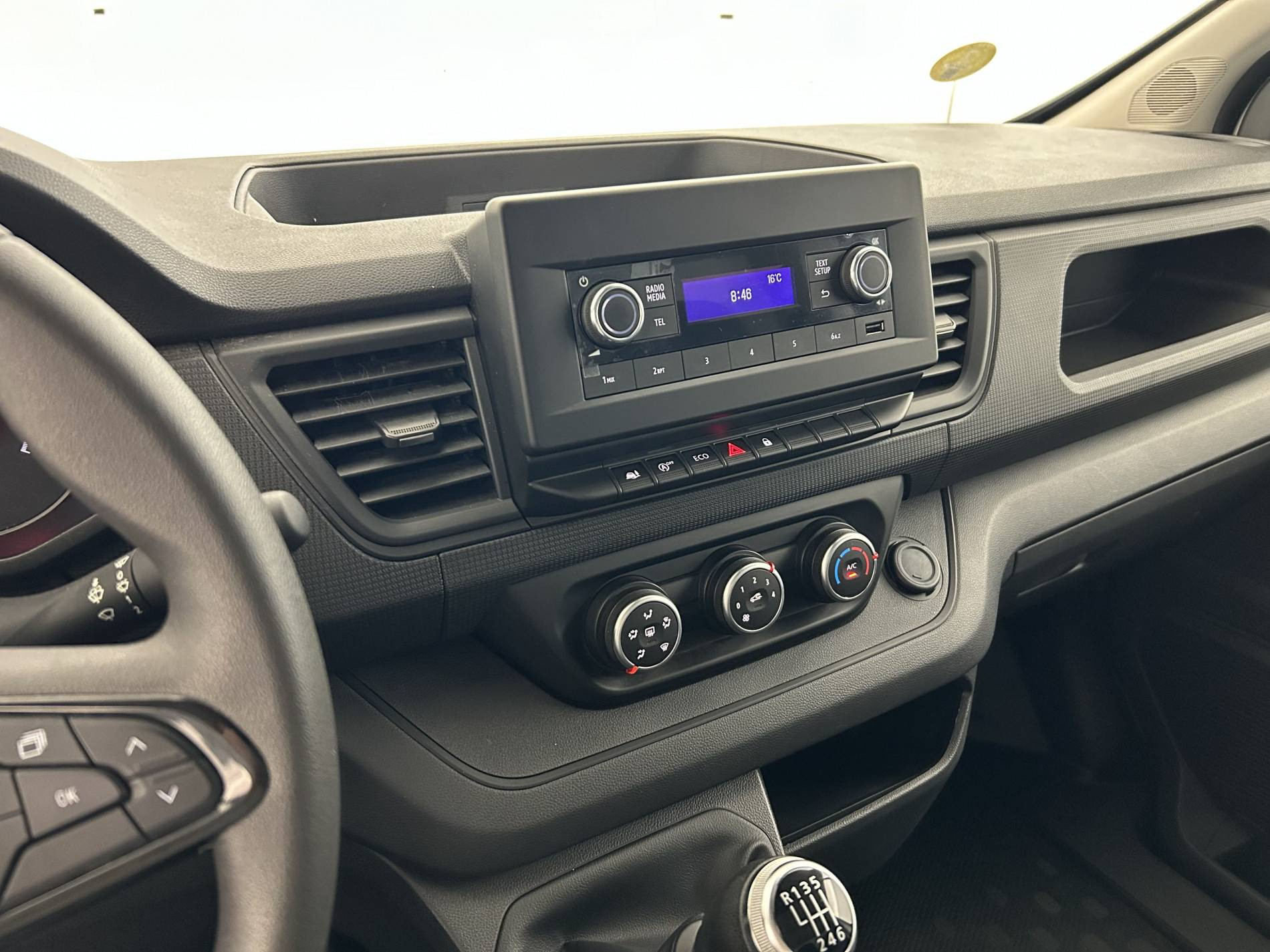 Vente en ligne Renault Trafic 3 Fourgon TRAFIC FGN L1H1 3000 KG BLUE DCI 130 au prix de 26 990 €