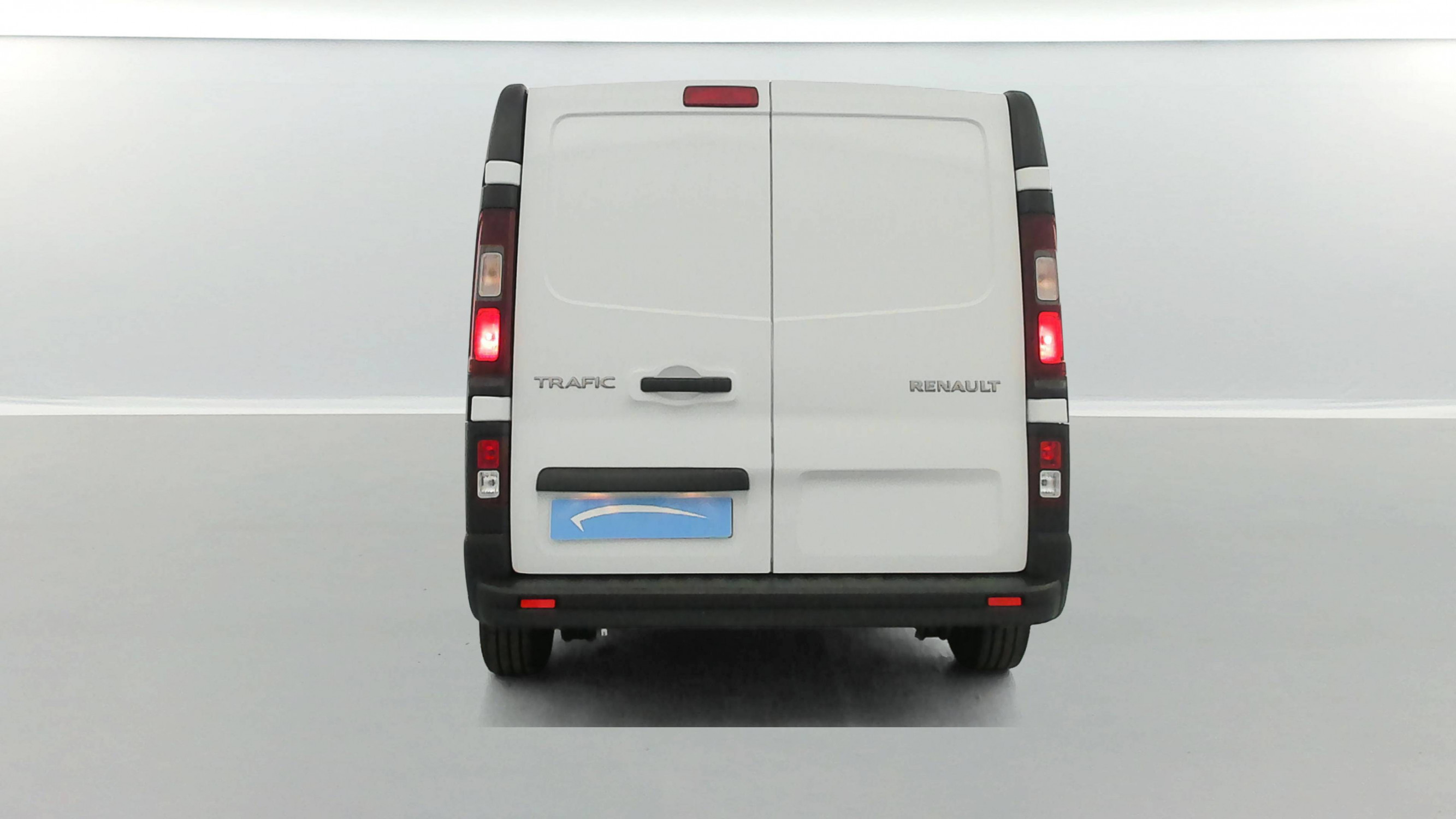 Vente en ligne Renault Trafic 3 Fourgon TRAFIC FGN L1H1 3000 KG BLUE DCI 130 au prix de 26 990 €