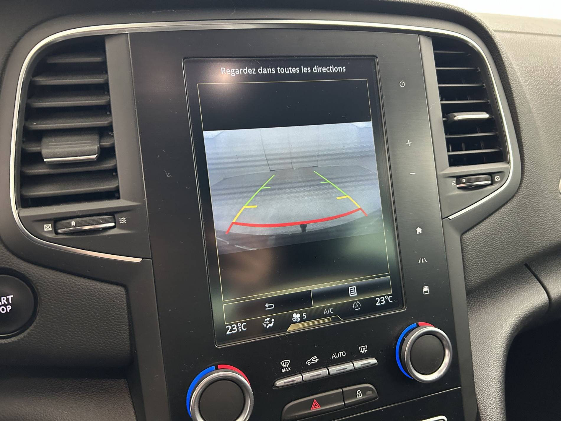 Vente en ligne Renault Megane 4 Mégane IV Berline dCi 165 Energy EDC au prix de 15 990 €