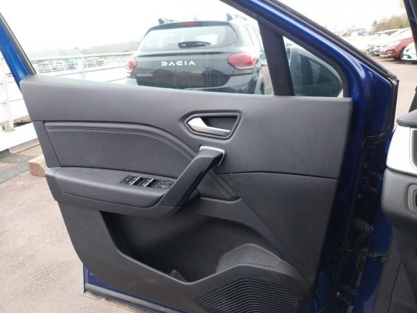 Vente en ligne Renault Captur  mild hybrid 160 EDC au prix de 21 990 €