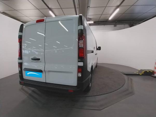 Vente en ligne Renault Trafic 3 Fourgon TRAFIC FGN L1H1 3000 KG BLUE DCI 130 au prix de 21 990 €