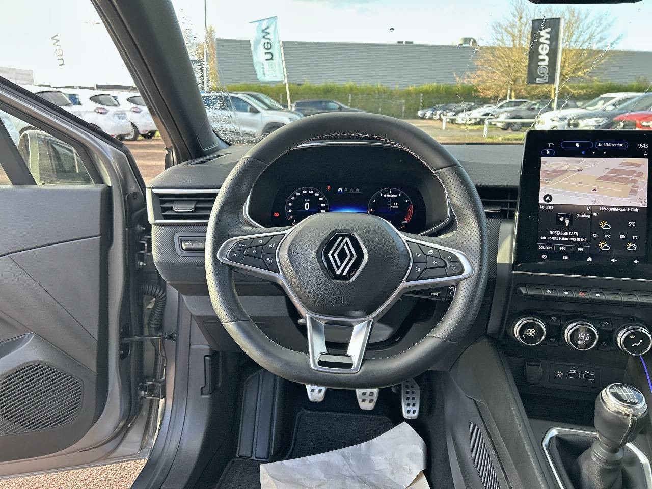 Vente en ligne Renault Clio 5 Clio TCe 90 au prix de 19 290 €