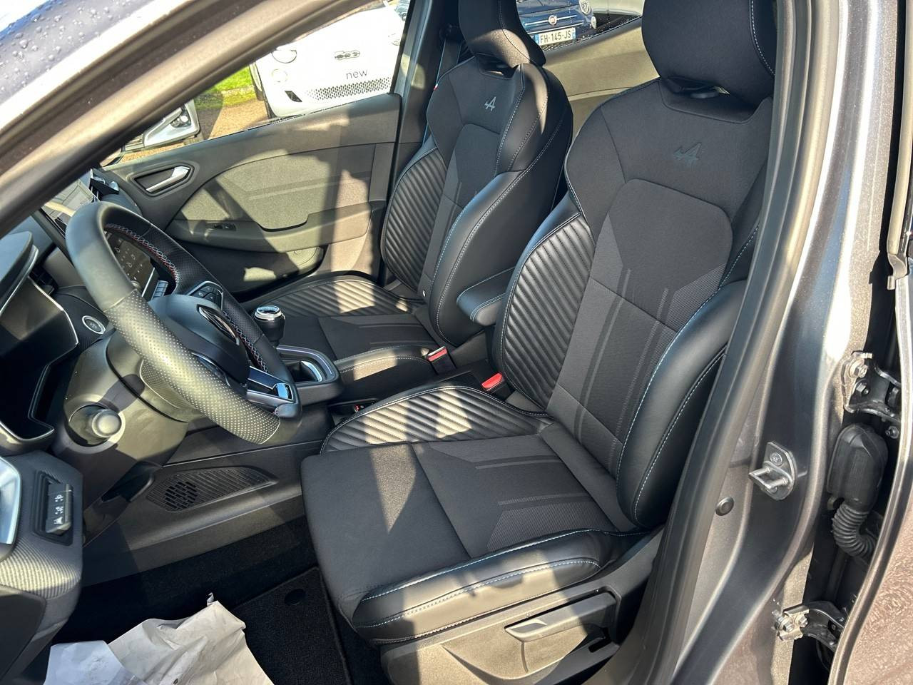 Vente en ligne Renault Clio 5 Clio TCe 90 au prix de 19 290 €