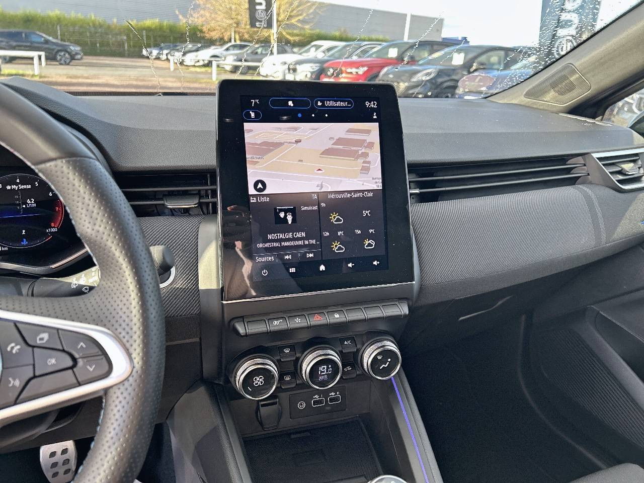 Vente en ligne Renault Clio 5 Clio TCe 90 au prix de 19 290 €