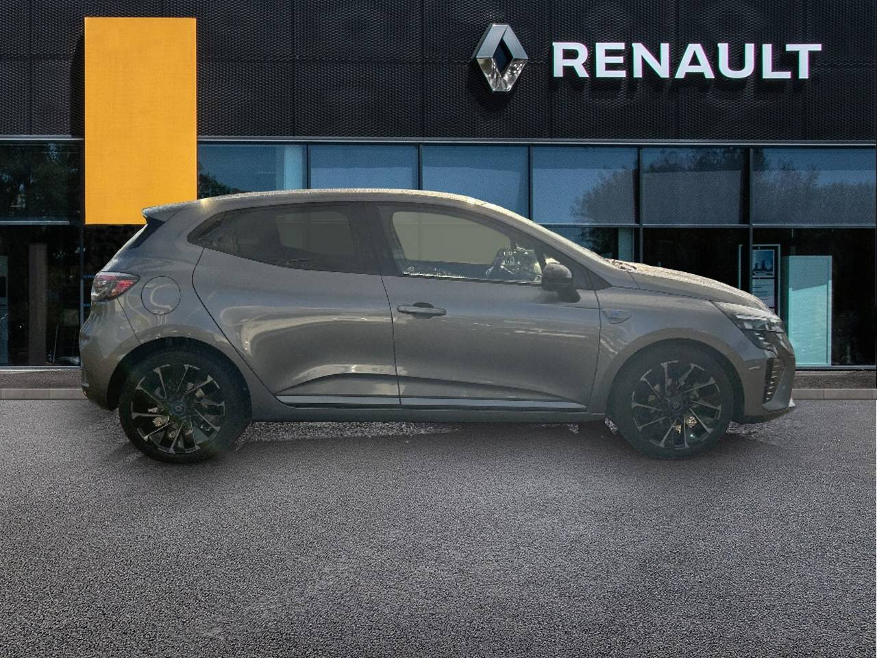 Vente en ligne Renault Clio 5 Clio TCe 90 au prix de 19 290 €